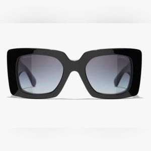 Brand New Gorgeous Chanel Sunglasses!